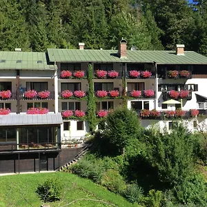 Gaestehaus Laerchenhang Mittenwald